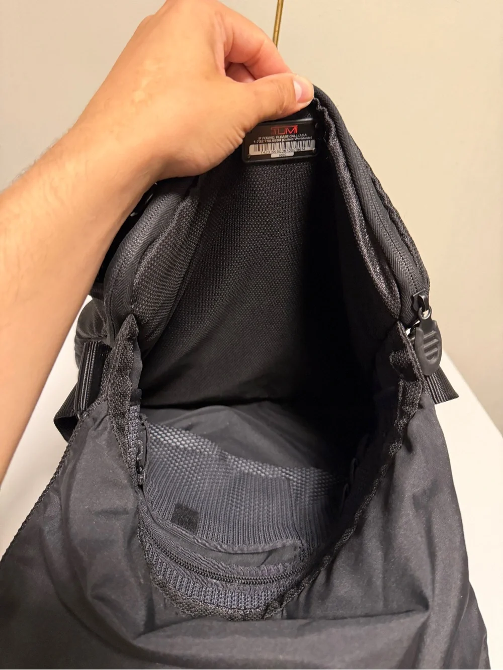 TUMI Collister Square Messenger Bag 0503C Carbon Black Crossbody Organizer